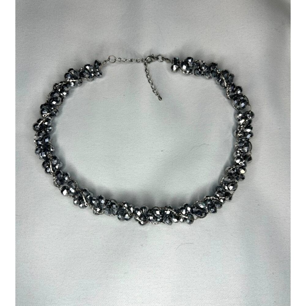 Gunmetal Gray Faceted Bead Cluster Bib Statement Necklace 18in Silver Tone